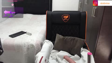 Snapshot of espagamer5 chatting on October 10, 7:08 pm Xbebetax online show from October 10, 7:08 pm