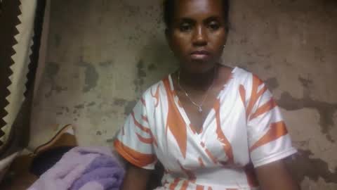 Snapshot of estanie chatting on October 2, 11:15 am estanie online show from October 2, 11:15 am