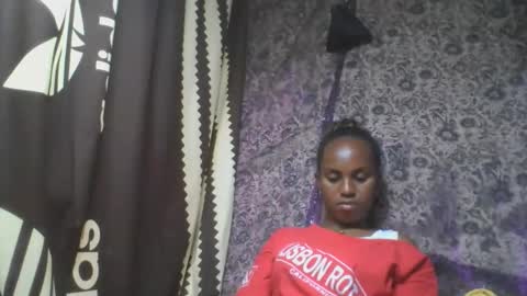 Snapshot of estanie chatting on October 27, 7:30 pm estanie online show from October 27, 7:30 pm