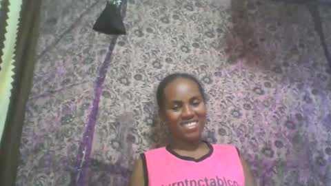 Snapshot of estanie chatting on October 30, 6:53 pm estanie online show from October 30, 6:53 pm