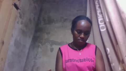 Snapshot of estanie chatting on October 8, 7:07 pm estanie online show from October 8, 7:07 pm