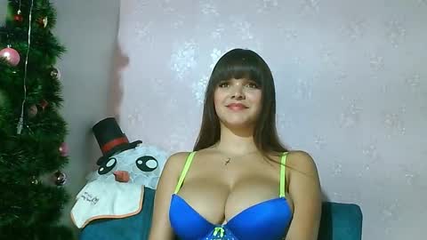 Estefa online show from December 13, 7:53 pm