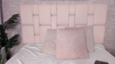 Snapshot of estefanyy_ chatting on September 29, 12:21 pm estefany online show from September 29, 12:21 pm