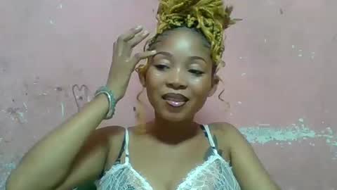 estelah20 online show from January 7, 9:34 am