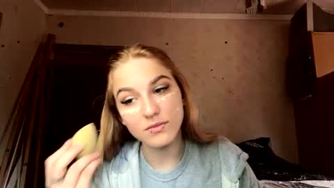 Rina online show from June 27, 8:37 am