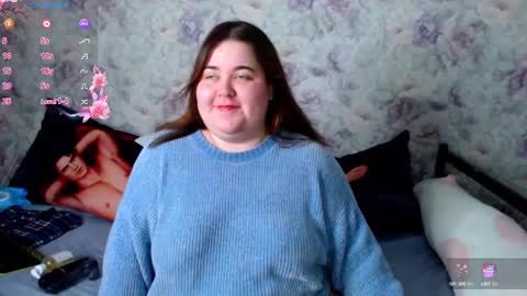 estelle_hicks online show from December 7, 6:15 pm