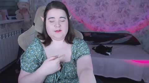 estelle_hicks online show from March 28, 7:24 pm