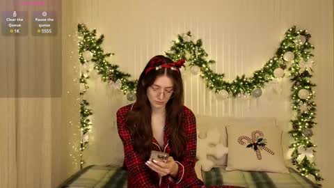 Ester online show from December 27, 10:37 pm