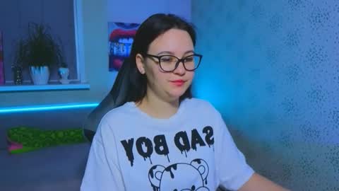 EsterPlayful online show from November 9, 12:45 pm