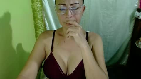  Marylin  online show from December 28, 2:43 am