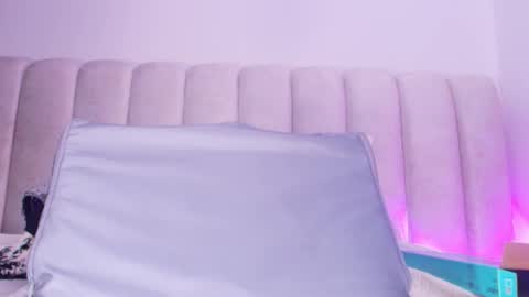 Estrella online show from November 19, 12:05 pm