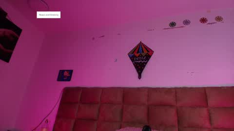 Snapshot of estrella_hanks_ chatting on October 7, 12:09 pm Estrella online show from October 7, 12:09 pm