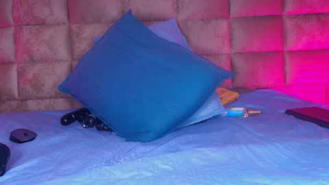 Snapshot of estrella_hanks_ chatting on October 11, 12:41 pm Estrella online show from October 11, 12:41 pm