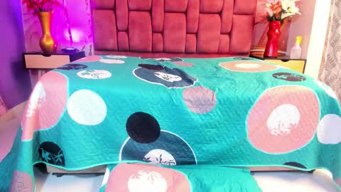 estrella online show from October 15, 3:47 pm