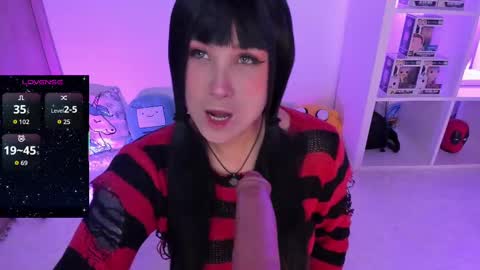 Snapshot of eternalmuse chatting on October 13, 9:34 am eternalmuse online show from October 13, 9:34 am