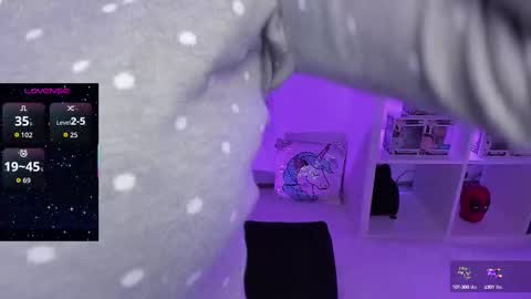 Snapshot of eternalmuse chatting on October 5, 10:09 am eternalmuse online show from October 5, 10:09 am