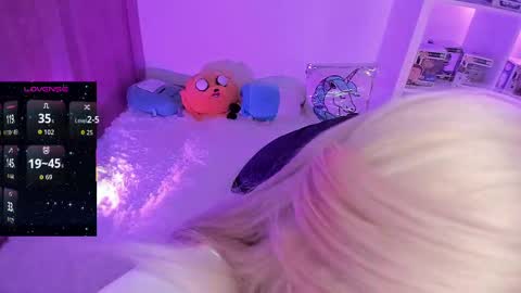 Snapshot of eternalmuse chatting on September 22, 11:08 am eternalmuse online show from September 22, 11:08 am