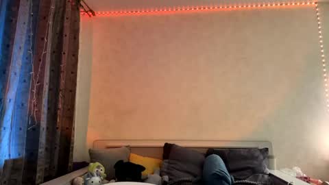 Hanna online show from April 12, 7:00 am