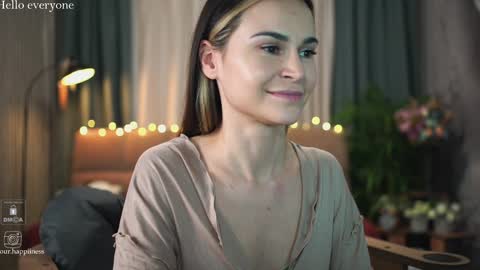 Mira online show from December 19, 4:13 pm