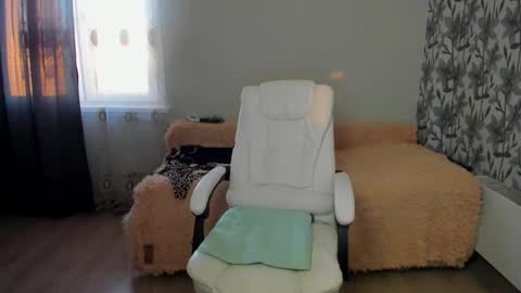 Eva online show from December 3, 9:00 am