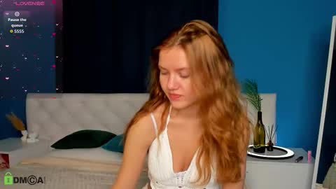 Eva GTM2  Mon Tue Thu Sat Sun 0400 am-1030am online show from November 27, 2:47 am