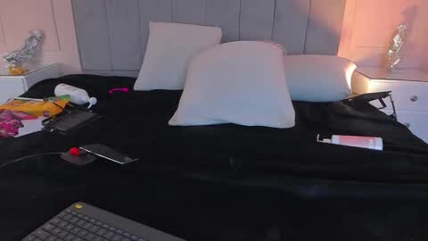 Eva  online show from October 26, 10:38 pm