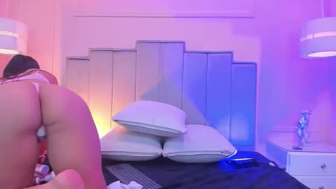 Eva  online show from October 14, 8:44 pm