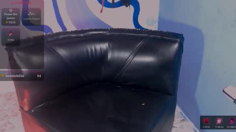 Iris Smile  independent model online show from November 29, 9:30 pm