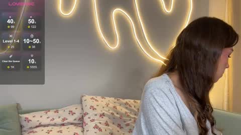 Snapshot of eva_collins_x chatting on October 29, 1:32 am Eva online show from October 29, 1:32 am