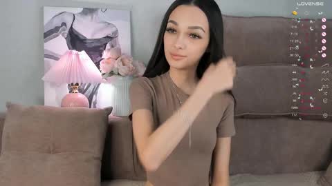Snapshot of eva_doncray chatting on February 20, 5:55 am Eva online show from February 20, 5:55 am
