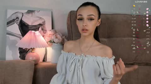 Snapshot of eva_doncray chatting on February 21, 1:55 pm Eva online show from February 21, 1:55 pm