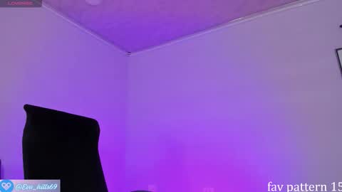 Eva  online show from October 19, 12:45 am