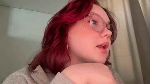 eva_kittenn online show from March 15, 7:21 am