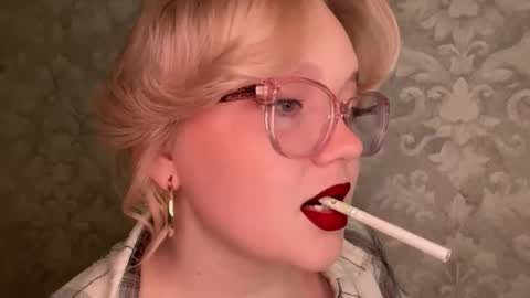 Snapshot of eva_kittenn chatting on September 11, 1:50 am eva_kittenn online show from September 11, 1:50 am
