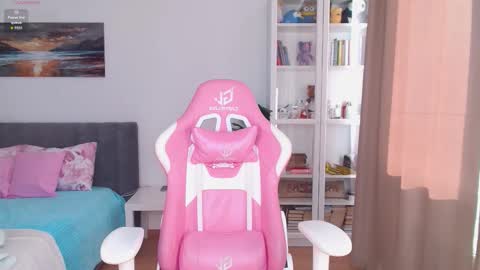 Eva LIss online show from March 29, 8:46 am