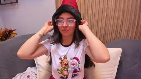 Angelinne online show from December 24, 4:00 am