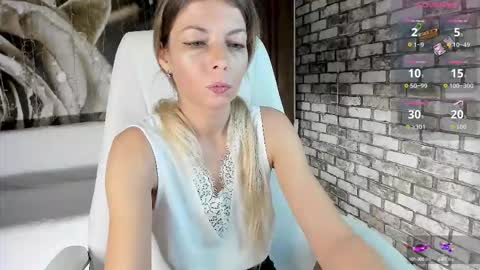 Snapshot of eva_melow chatting on October 27, 11:39 am Eva online show from October 27, 11:39 am