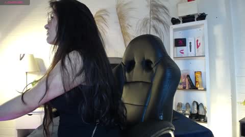 Eva Notty  online show from January 18, 1:08 pm