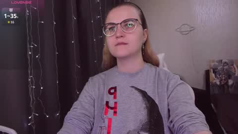 Snapshot of eva_orchid chatting on October 2, 11:48 am Eva online show from October 2, 11:48 am