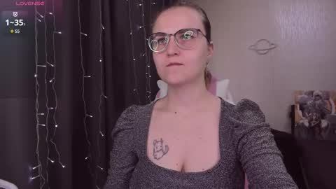 Snapshot of eva_orchid chatting on October 3, 11:59 am Eva online show from October 3, 11:59 am