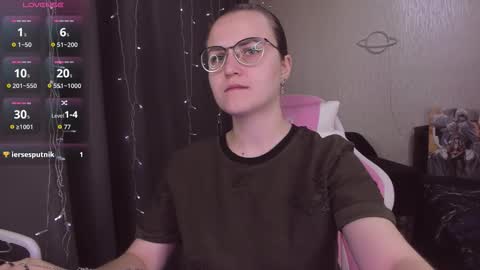 Snapshot of eva_orchid chatting on October 22, 10:53 am Eva online show from October 22, 10:53 am