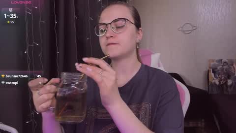 Snapshot of eva_orchid chatting on September 21, 12:04 pm Eva online show from September 21, 12:04 pm