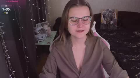 Snapshot of eva_orchid chatting on October 21, 10:52 am Eva online show from October 21, 10:52 am