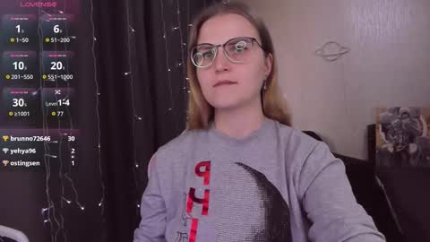 Snapshot of eva_orchid chatting on October 4, 12:00 pm Eva online show from October 4, 12:00 pm