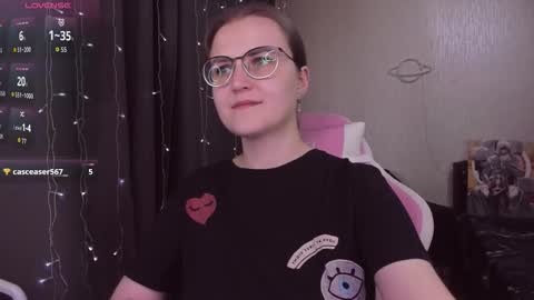 Snapshot of eva_orchid chatting on October 11, 12:52 pm Eva online show from October 11, 12:52 pm