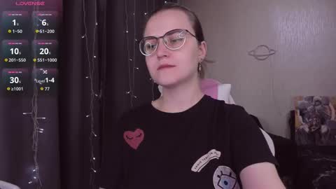 Snapshot of eva_orchid chatting on October 15, 10:29 am Eva online show from October 15, 10:29 am