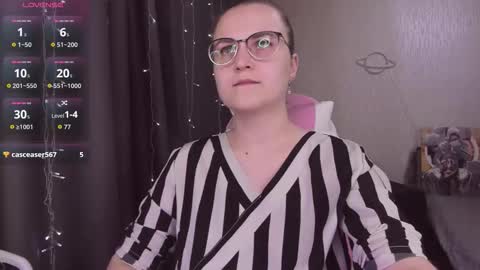 Snapshot of eva_orchid chatting on October 30, 12:06 pm Eva online show from October 30, 12:06 pm