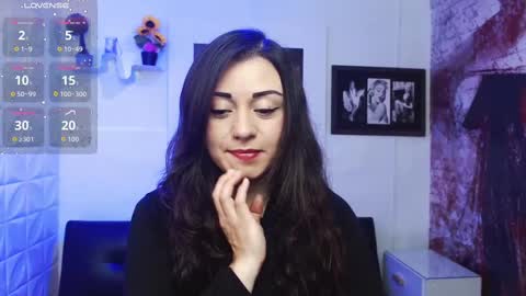 Snapshot of eva_rosell chatting on October 7, 3:05 pm Eva online show from October 7, 3:05 pm