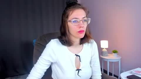 eva sicret online show from May 27, 5:04 am