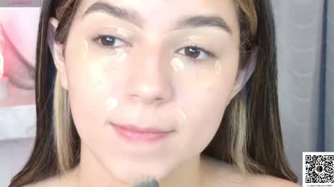 Snapshot of eva_sin18 chatting on October 24, 11:34 pm Eva Sin online show from October 24, 11:34 pm